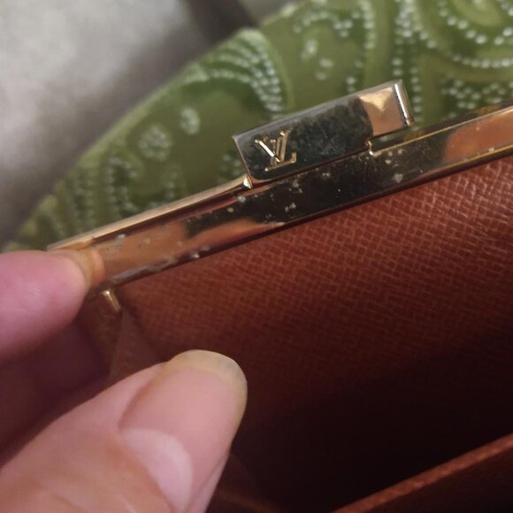 Louis Vuitton Monogram Kiss-lock Coin and Card Wallet - Picture 15 of 15